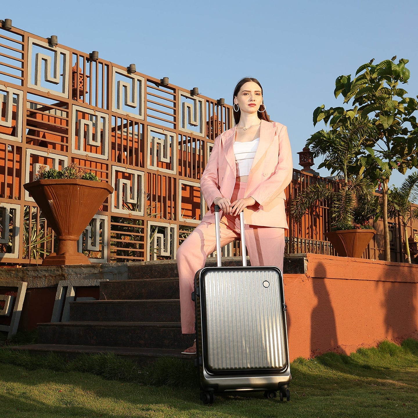 PERQUISITE Y2K LUXE HARD CHEMPINE 28"